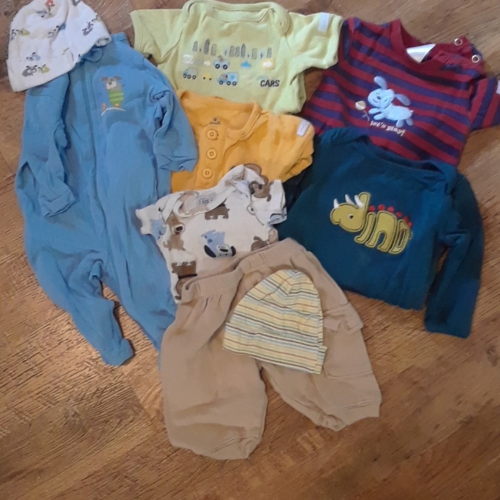 Onsies a sleeper and outfit for newborn boy + hats